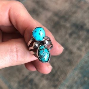 VTG Navajo silver and turquoise ring size 5 1/4, signed ‘VBT’.